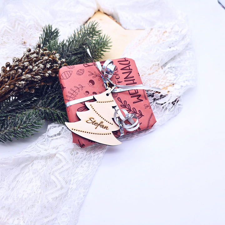 personalisierte Tischkarte Tannenbaum aus Holz